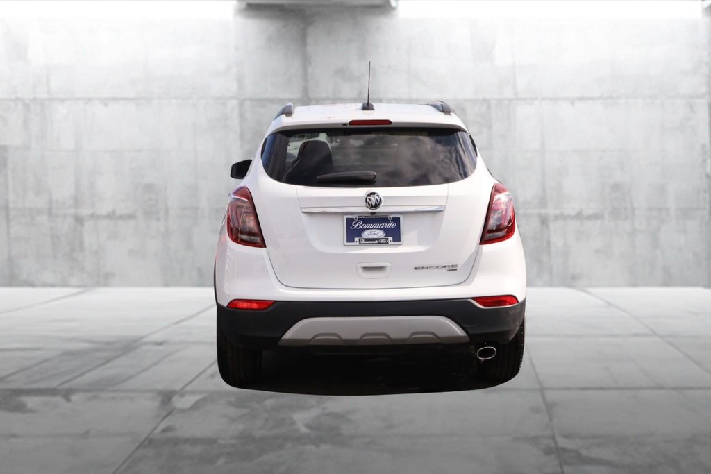 Buick Encore Vehicle Full-screen Gallery Image 6