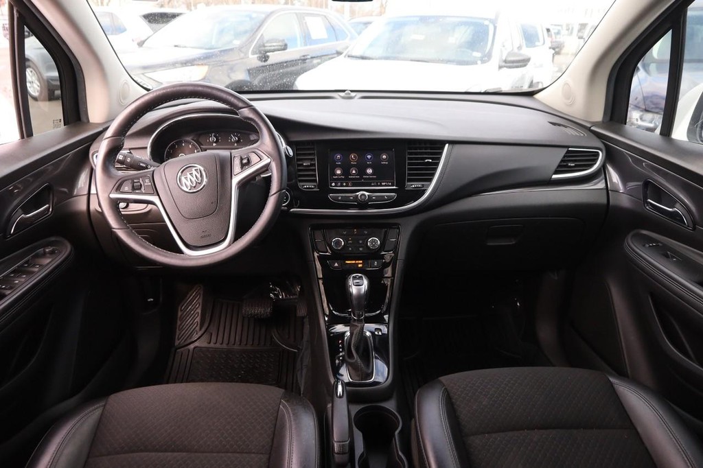 Buick Encore Vehicle Full-screen Gallery Image 19