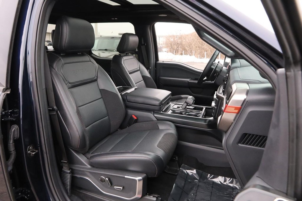 Ford F-150 Vehicle Full-screen Gallery Image 27