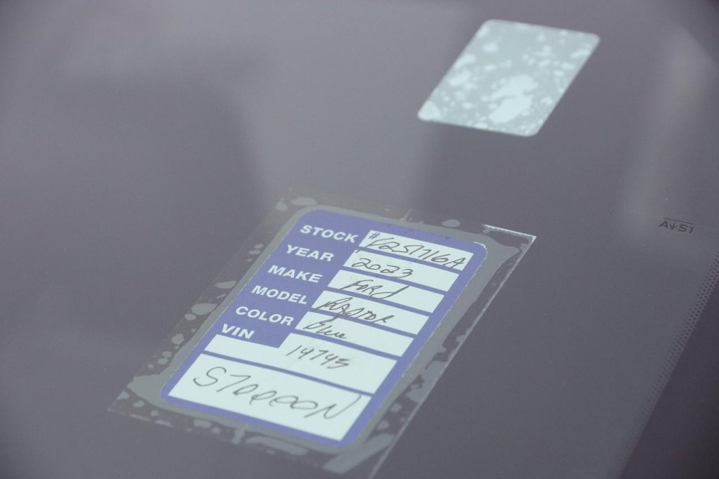 Ford F-150 Vehicle Full-screen Gallery Image 29