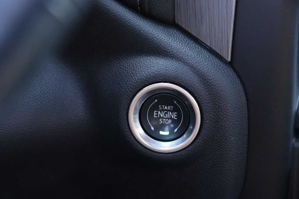 GMC Sierra 1500 Vehicle Image 14