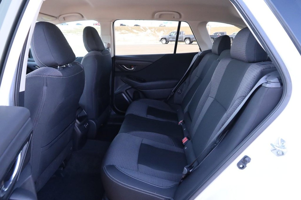 Subaru Outback Vehicle Image 09