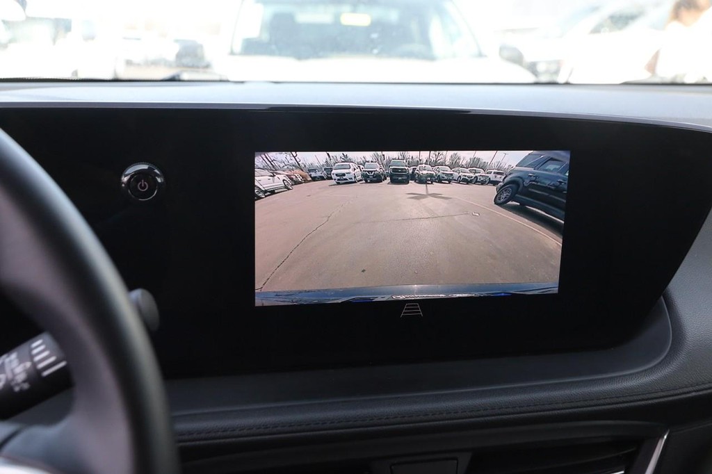 Buick Encore GX Vehicle Image 16