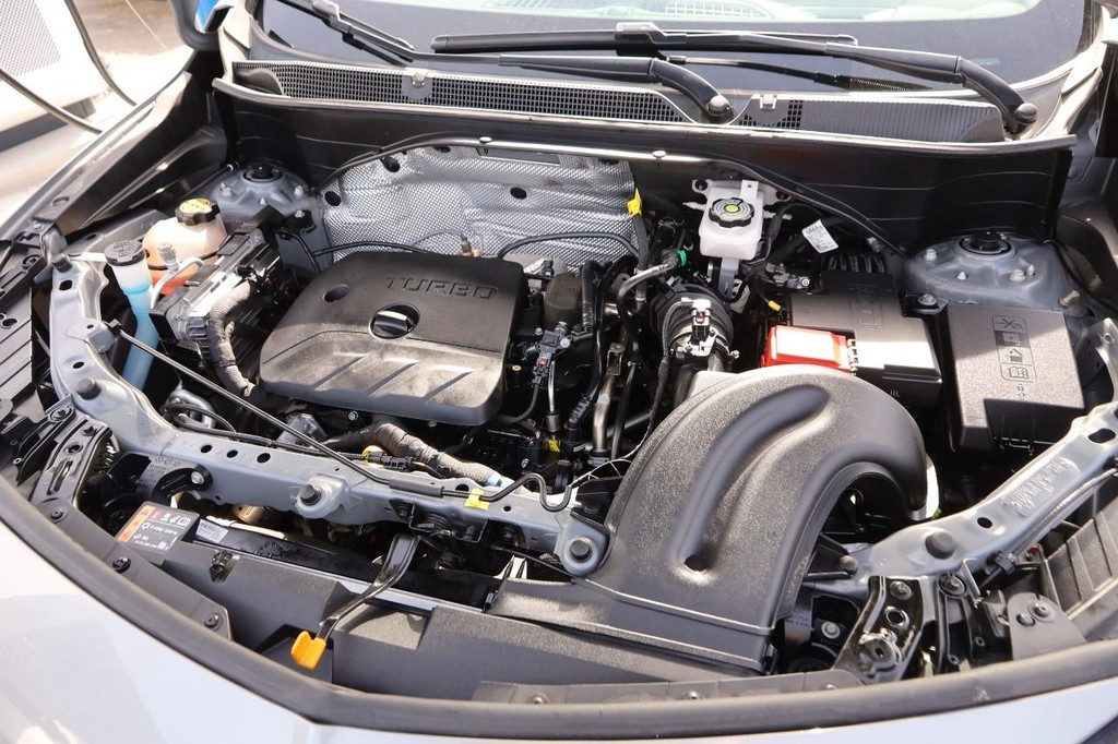 Buick Encore GX Vehicle Image 24