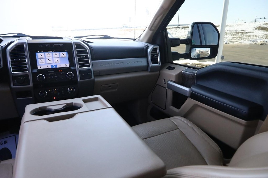 Ford Super Duty F-350 SRW Vehicle Image 23