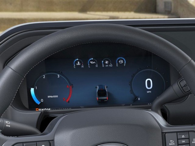 Ford Super Duty F-350 SRW Vehicle Image 13