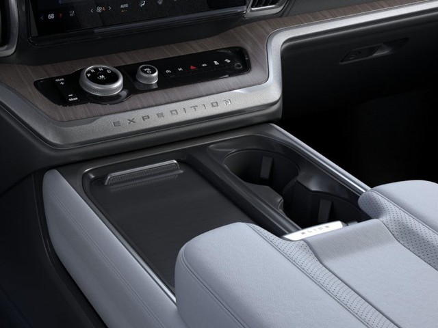 Ford Expedition Max Vehicle Image 15