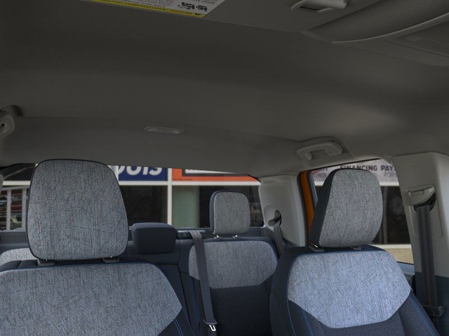 Ford Maverick Vehicle Image 12