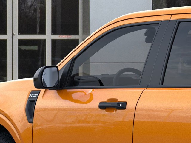 Ford Maverick Vehicle Image 21