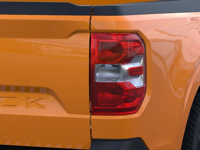 Ford Maverick Vehicle Image 22