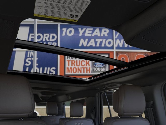 Ford Expedition Max Vehicle Image 22