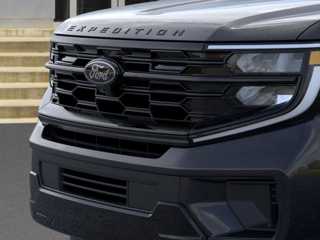 Ford Expedition Max Vehicle Image 17