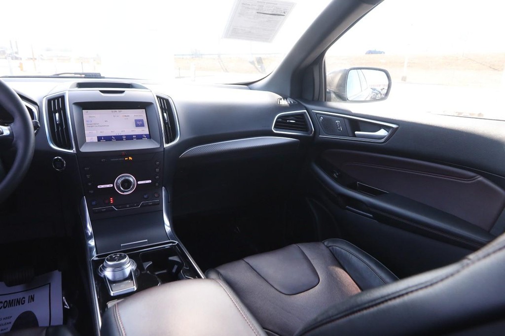 Ford Edge Vehicle Image 25