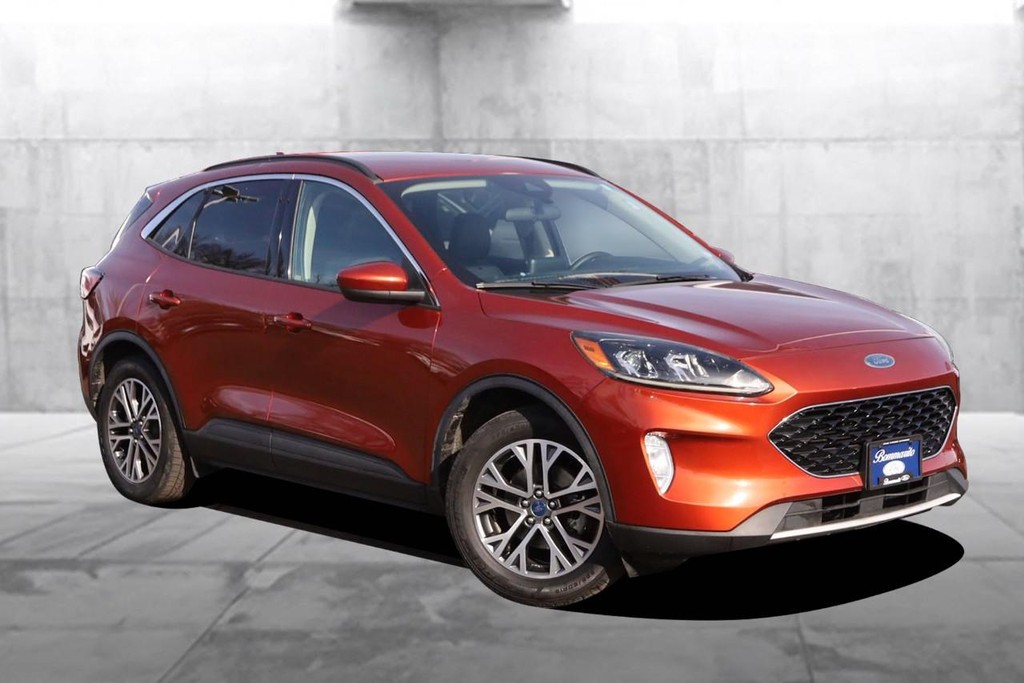 Ford Escape Vehicle Image 02