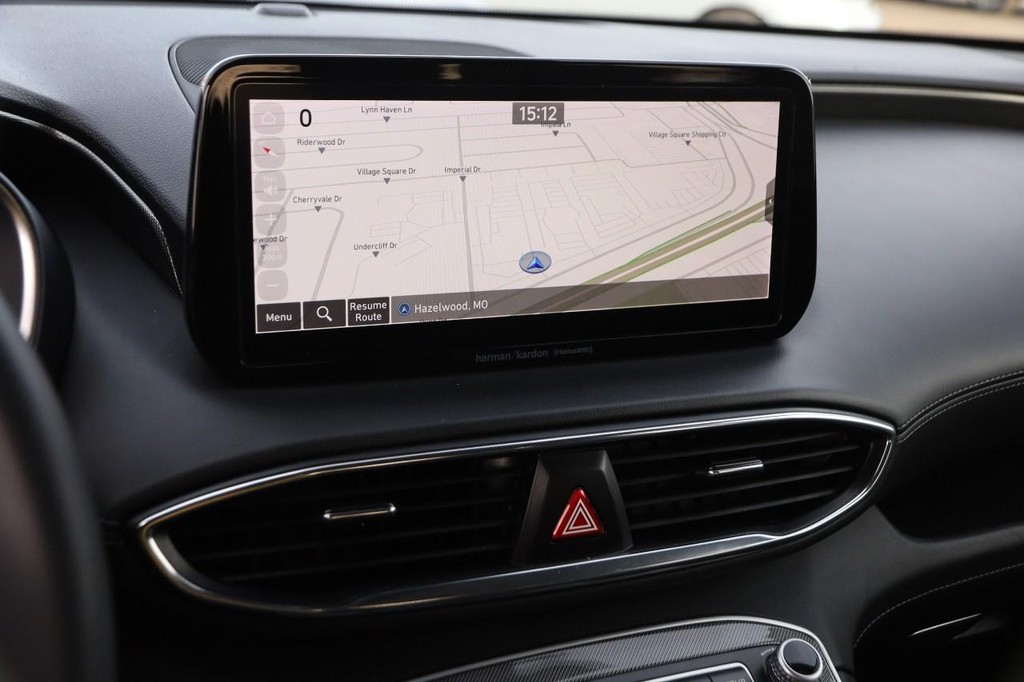 Hyundai Santa Fe Vehicle Image 17