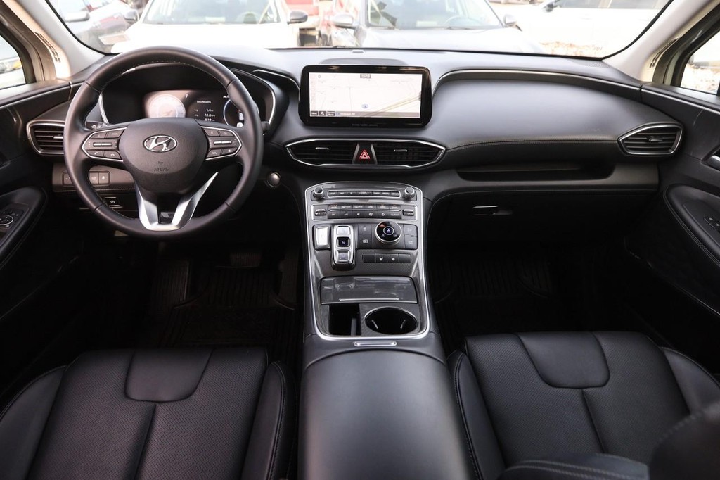 Hyundai Santa Fe Vehicle Image 21