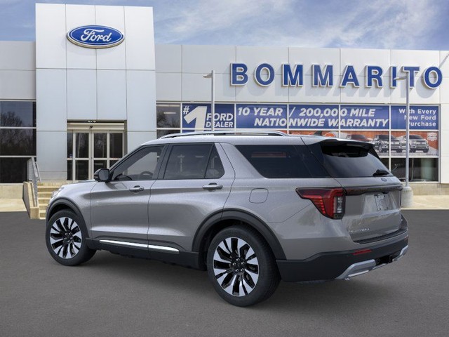 Ford Explorer Vehicle Image 04