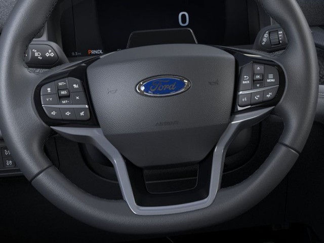 Ford Explorer Vehicle Image 11
