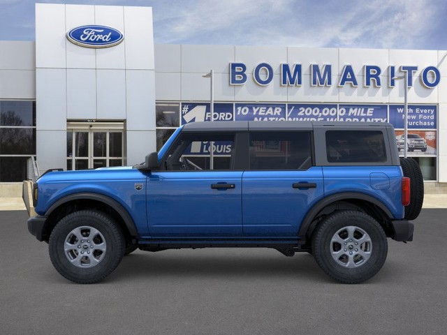 Ford Bronco Vehicle Image 03