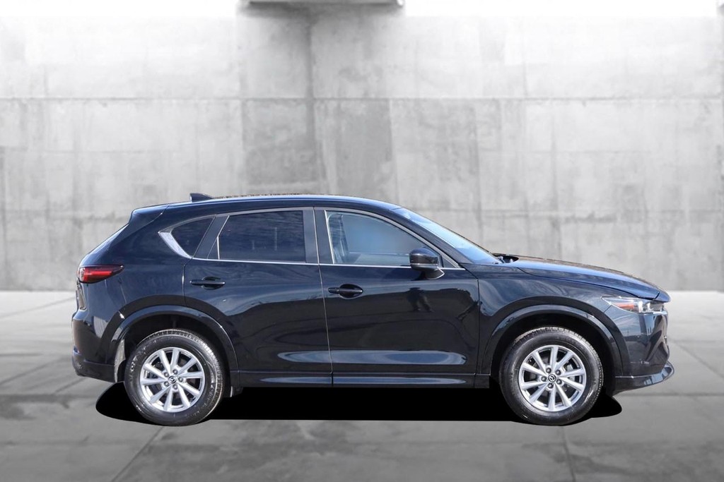Mazda CX-5 Vehicle Image 04