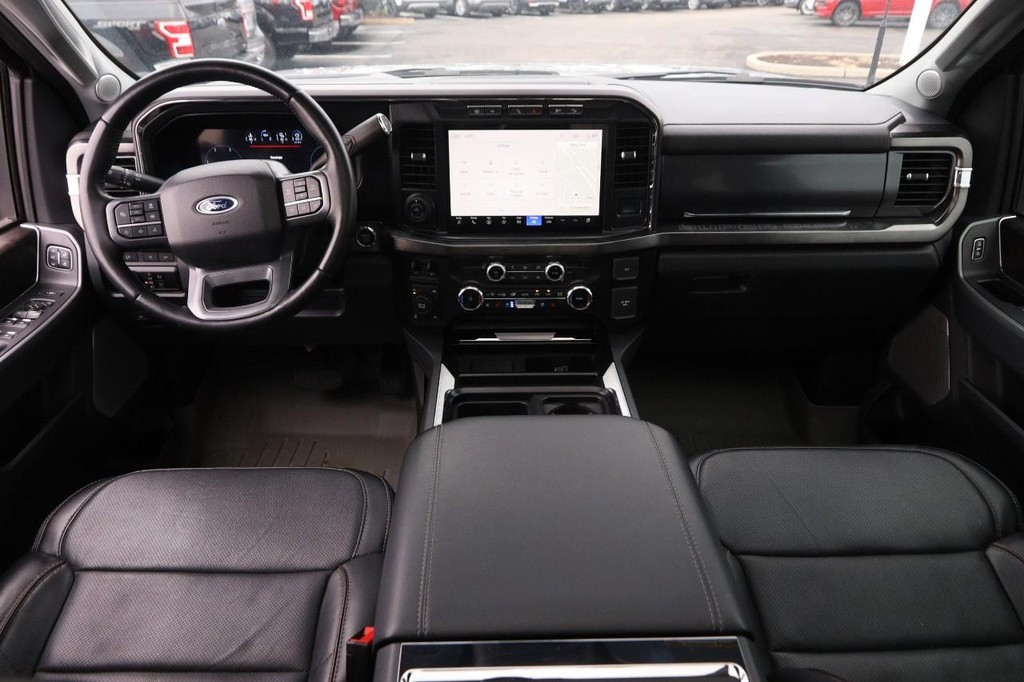 Ford Super Duty F-350 SRW Vehicle Image 22