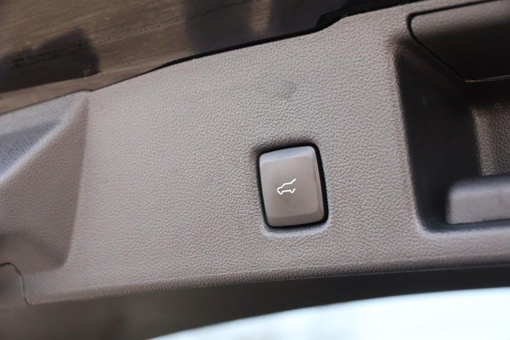 Ford Escape Vehicle Image 08