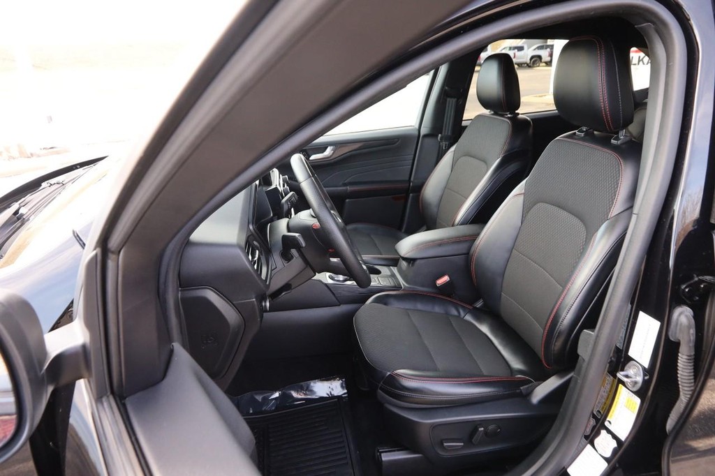 Ford Escape Vehicle Image 09