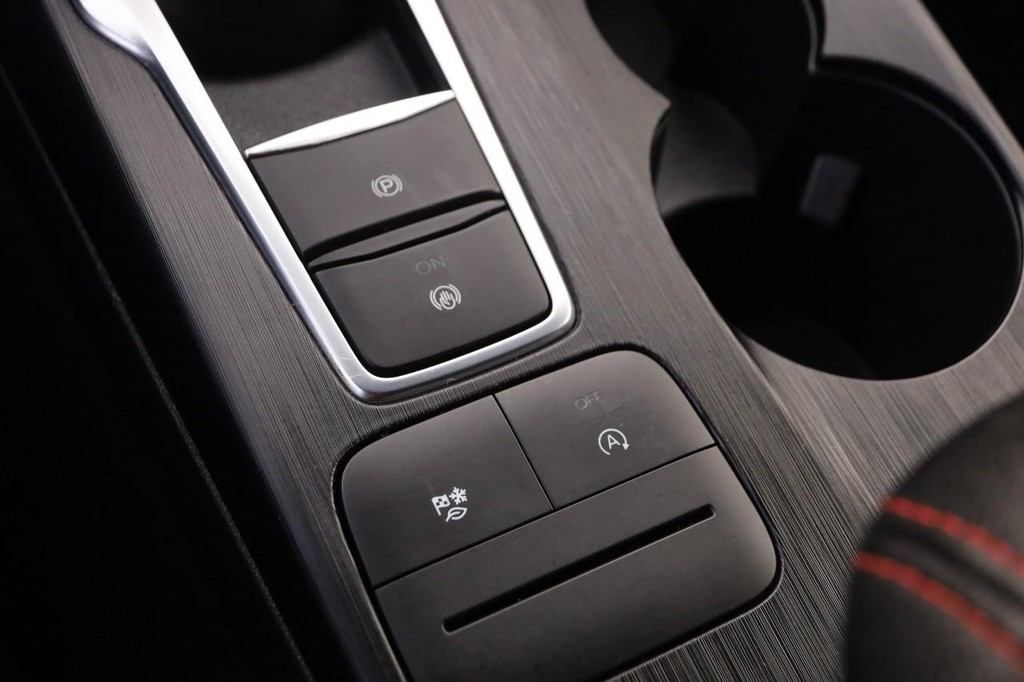 Ford Escape Vehicle Image 19