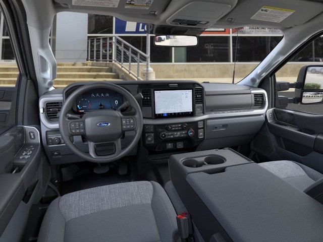 Ford Super Duty F-250 SRW Vehicle Image 09