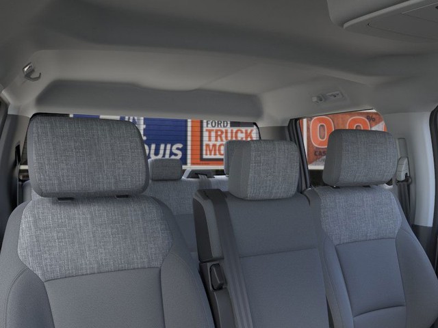 Ford Super Duty F-250 SRW Vehicle Image 22