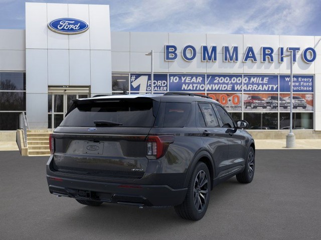 Ford Explorer Vehicle Image 08