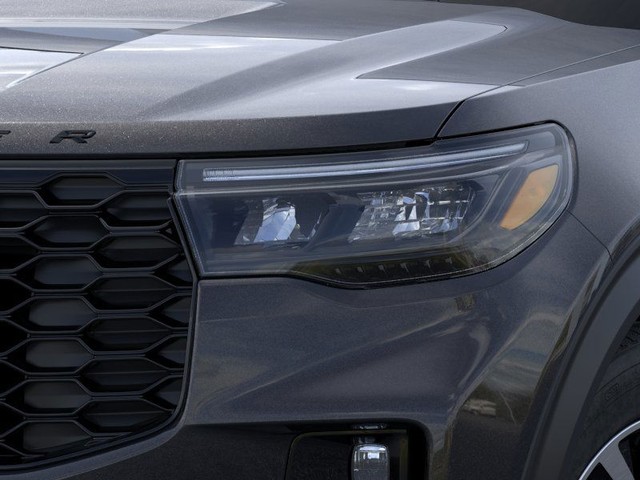 Ford Explorer Vehicle Image 18