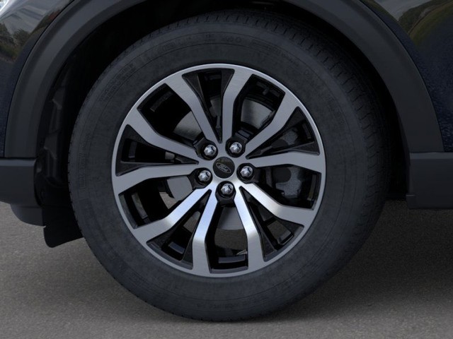 Ford Explorer Vehicle Image 19