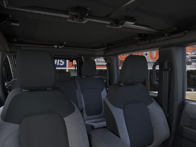 Ford Bronco Vehicle Image 12