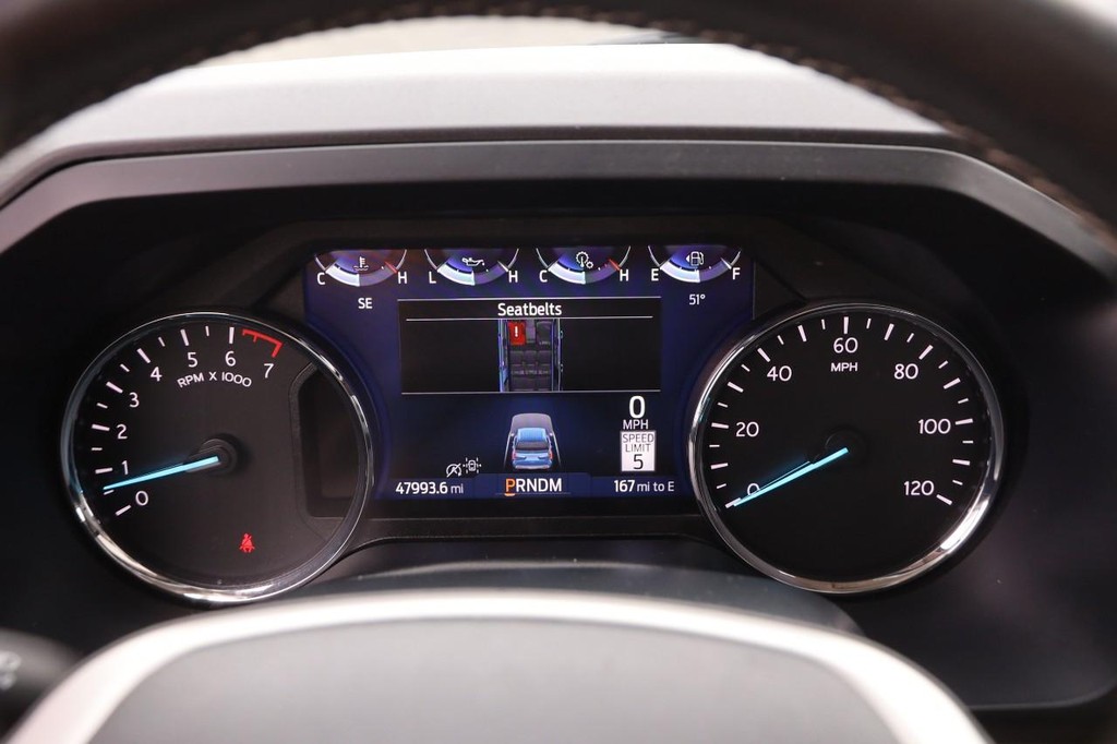 Ford Expedition Max Vehicle Full-screen Gallery Image 17