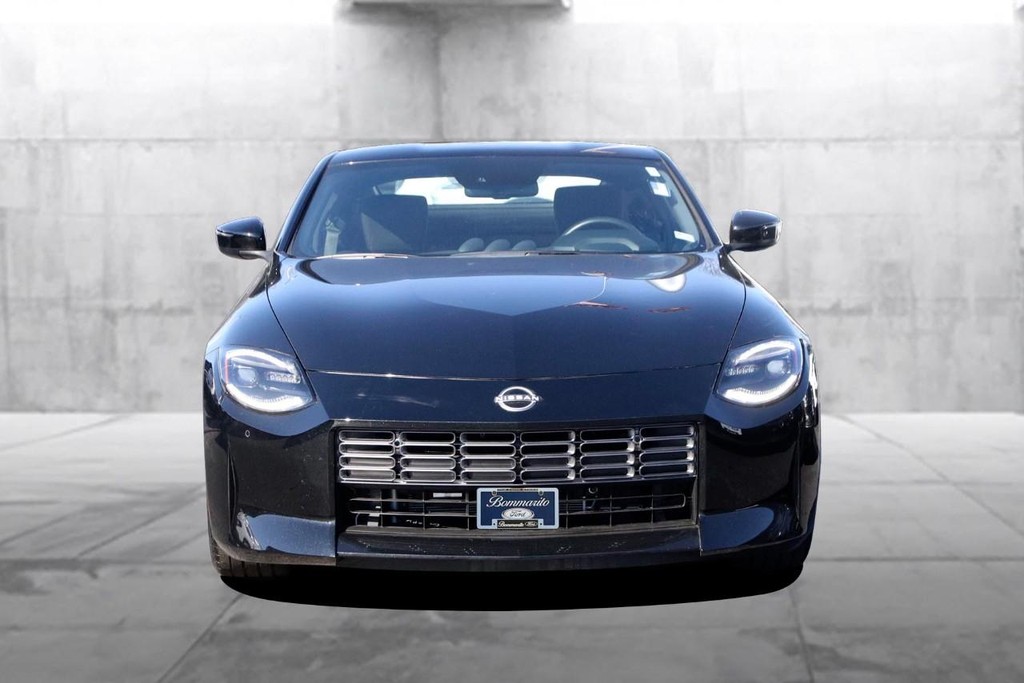 Nissan Z Vehicle Image 04