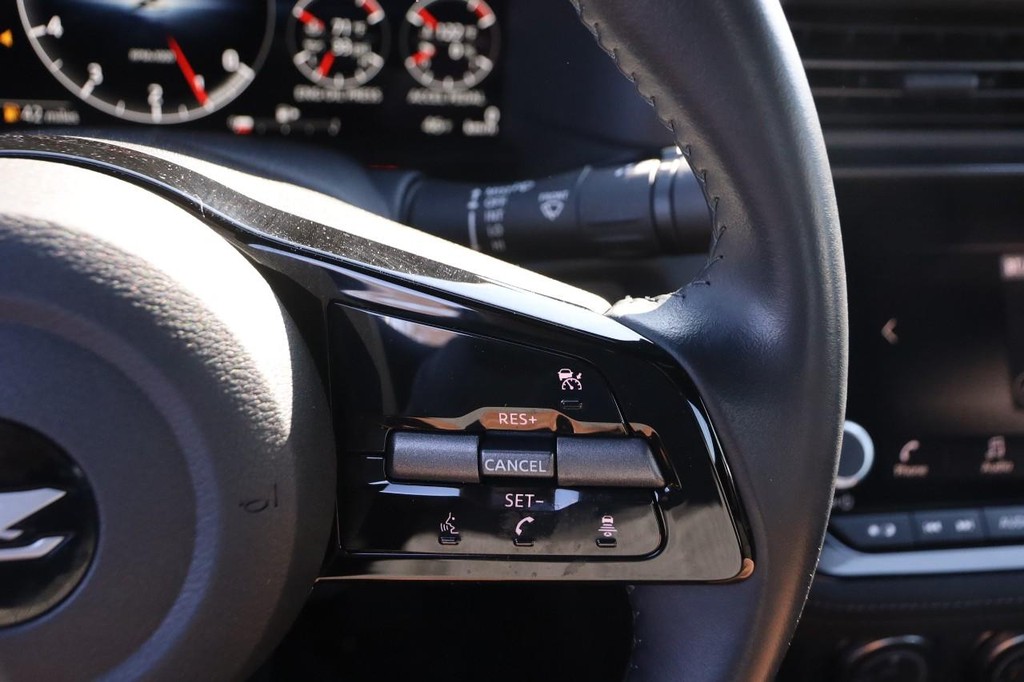 Nissan Z Vehicle Image 09