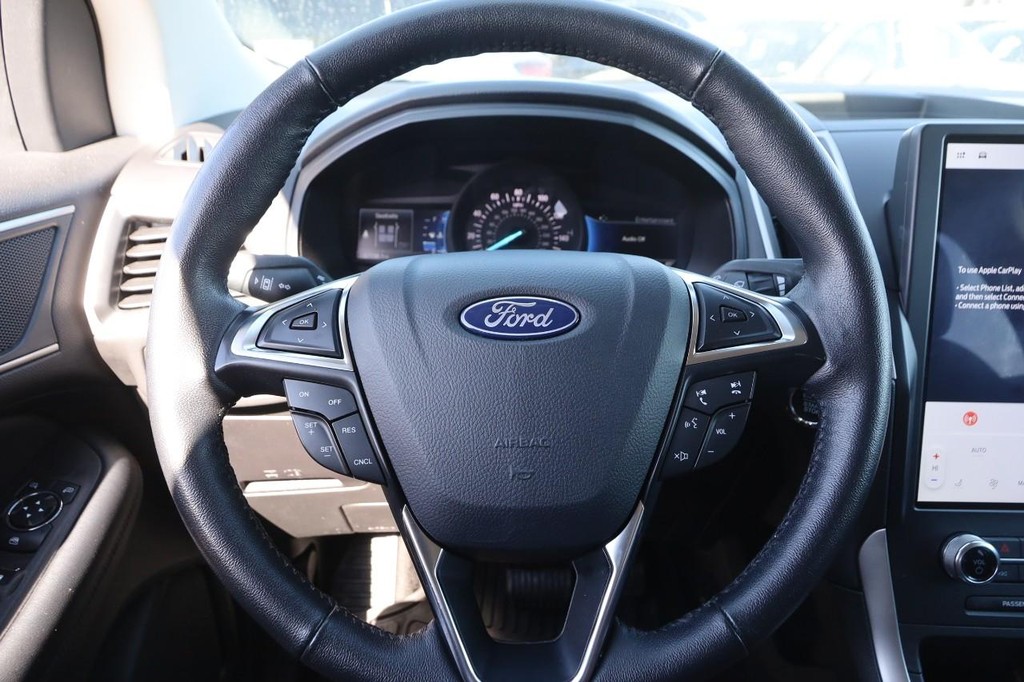 Ford Edge Vehicle Image 10