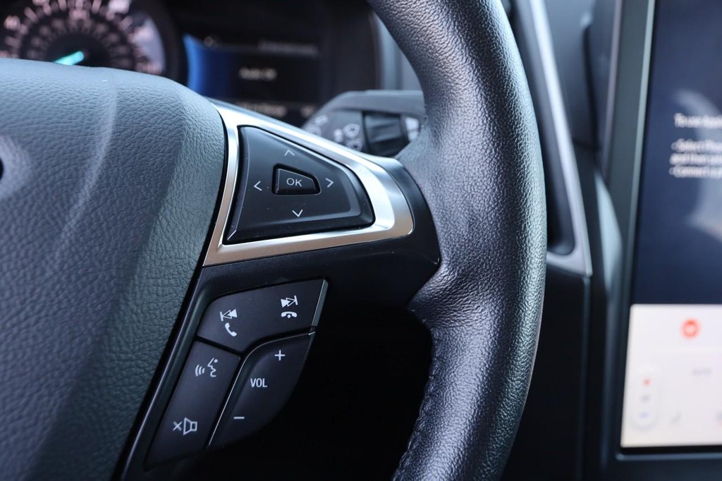 Ford Edge Vehicle Image 12