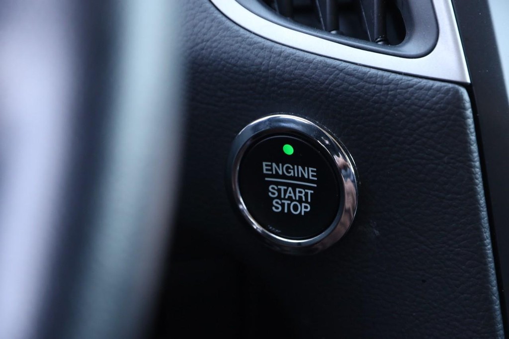 Ford Edge Vehicle Image 14