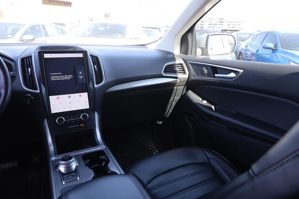 Ford Edge Vehicle Image 23