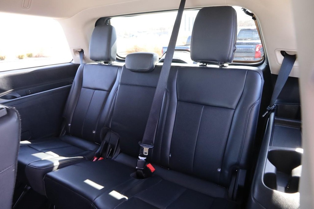 Ford Expedition Vehicle Image 12