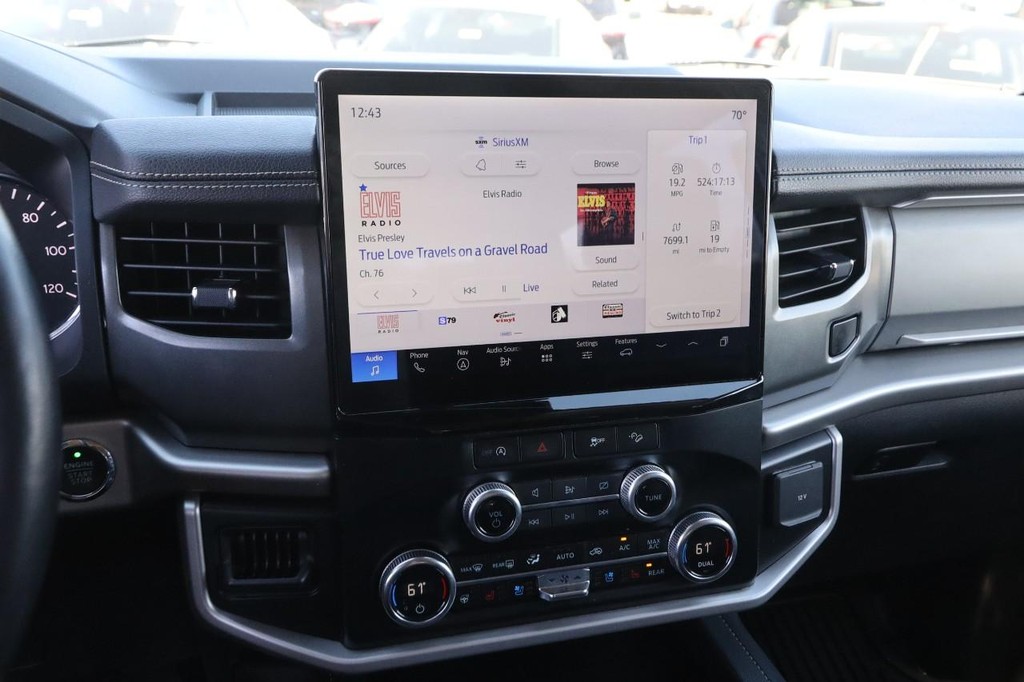 Ford Expedition Vehicle Image 18