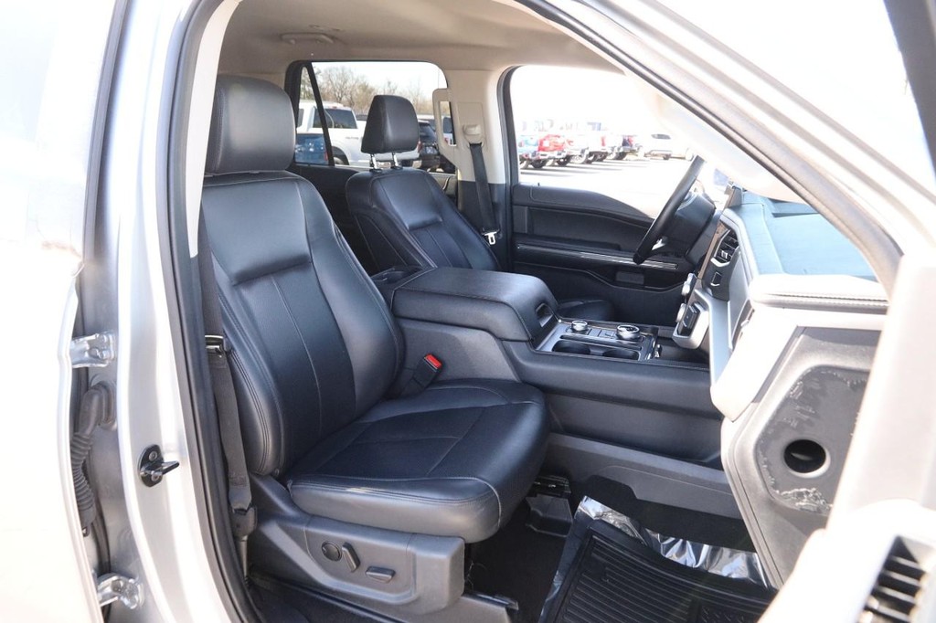 Ford Expedition Vehicle Image 30