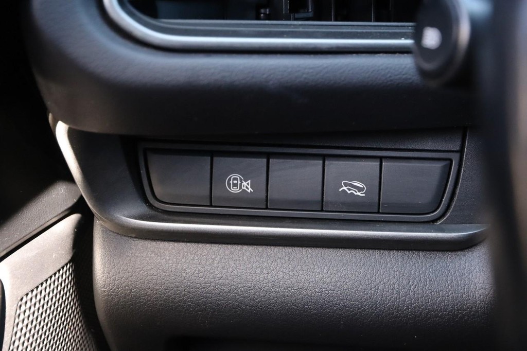 Mazda CX-30 Vehicle Full-screen Gallery Image 20