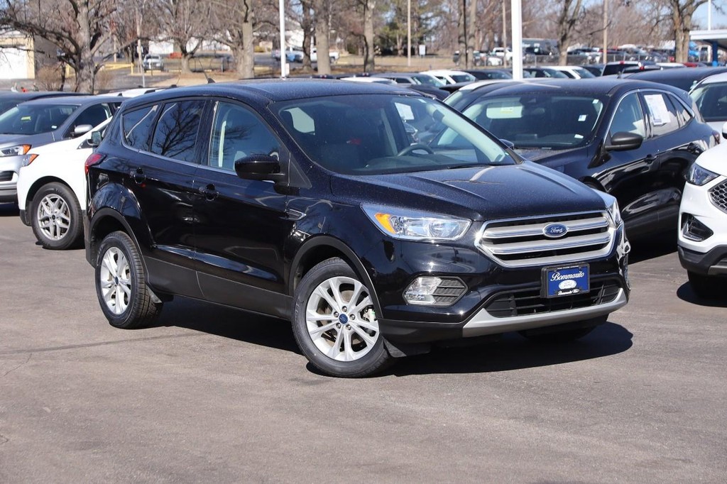 Ford Escape Vehicle Image 02