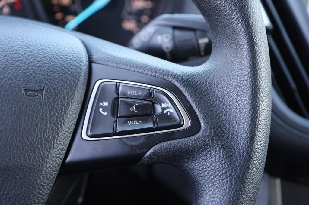 Ford Escape Vehicle Image 12