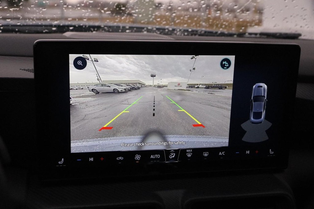 Ford Mustang Vehicle Image 16