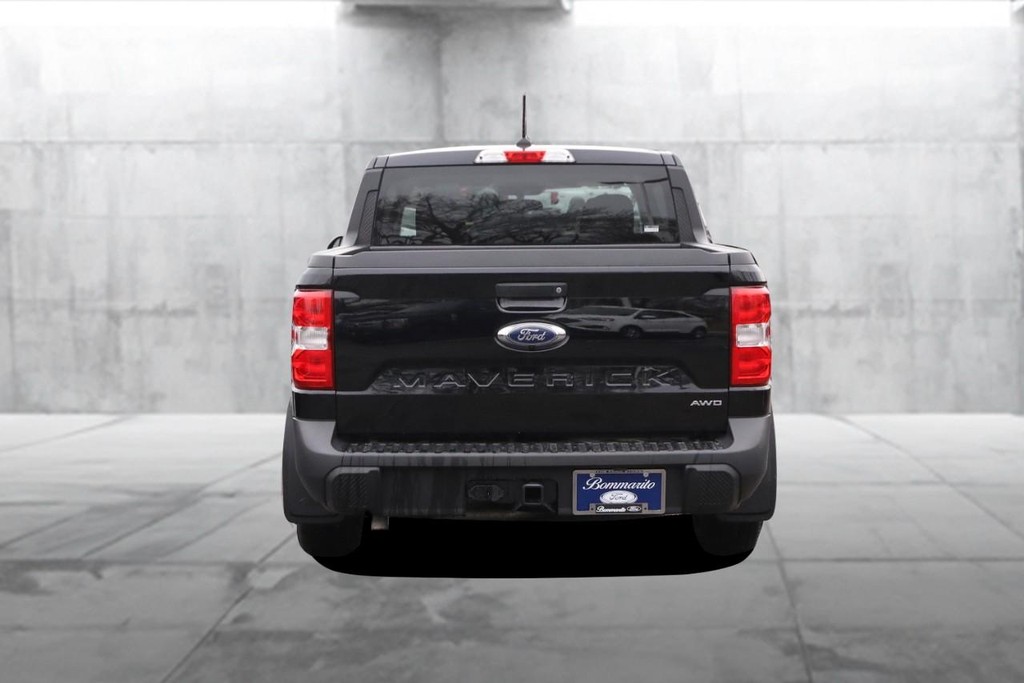 Ford Maverick Vehicle Image 06