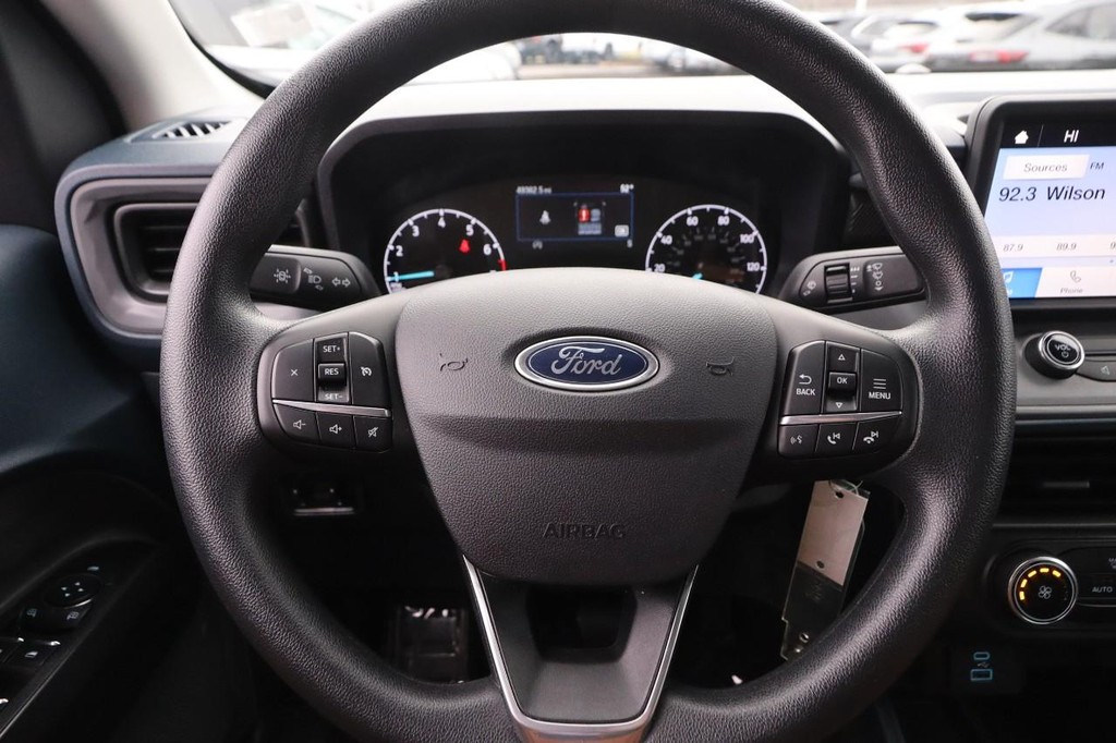 Ford Maverick Vehicle Image 10